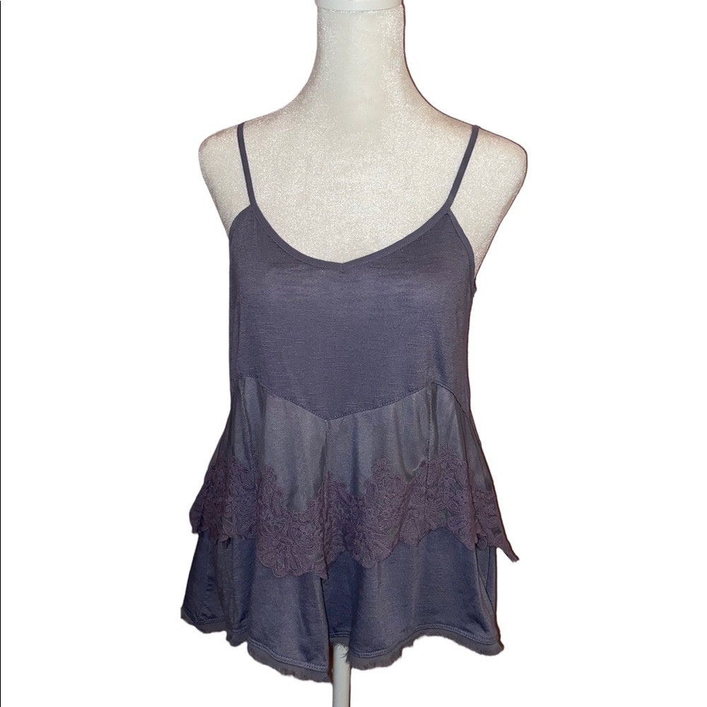 Xhilaration Lavender flowing tank top